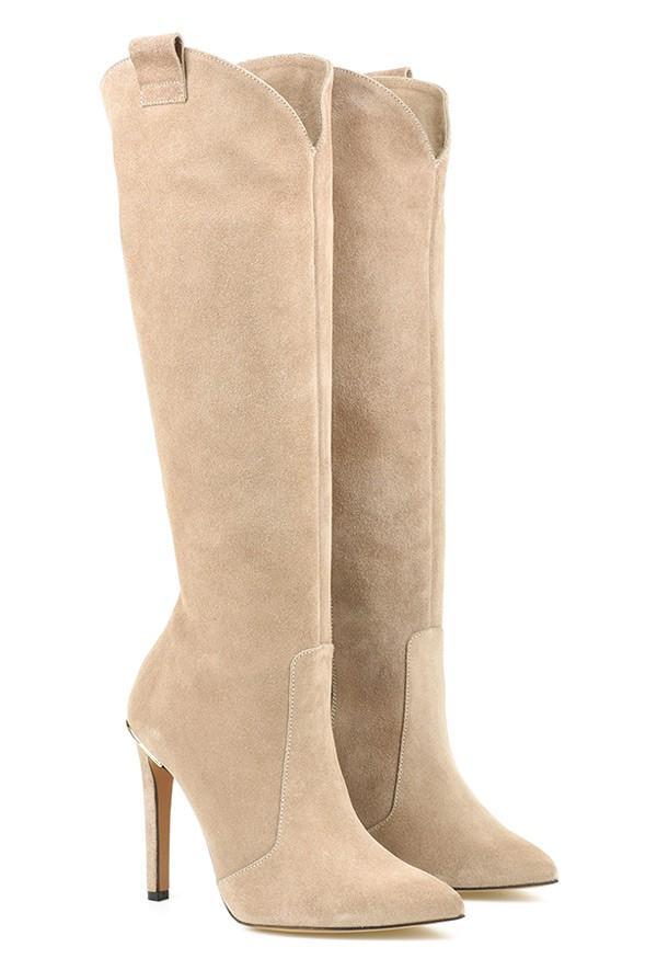 Elegantes botas de piel